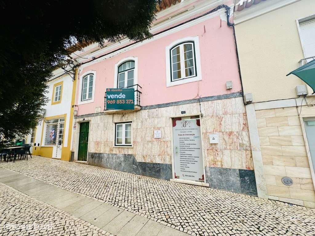 Prédio tipologia T4 - Grande imagem: 3/18