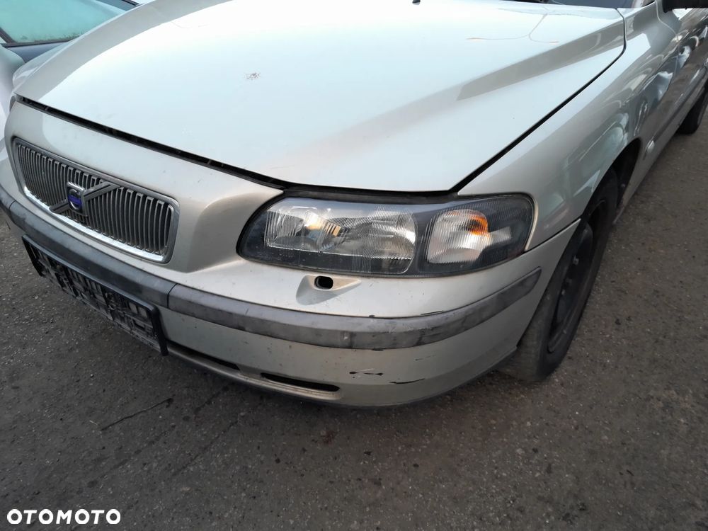 Lampa przednia lewa VOLVO V70 II 99-05r. - 3