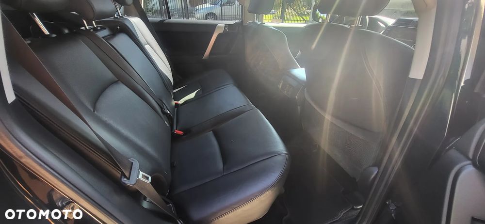 Toyota Land Cruiser LC 2.8 D-4D Prado - 9