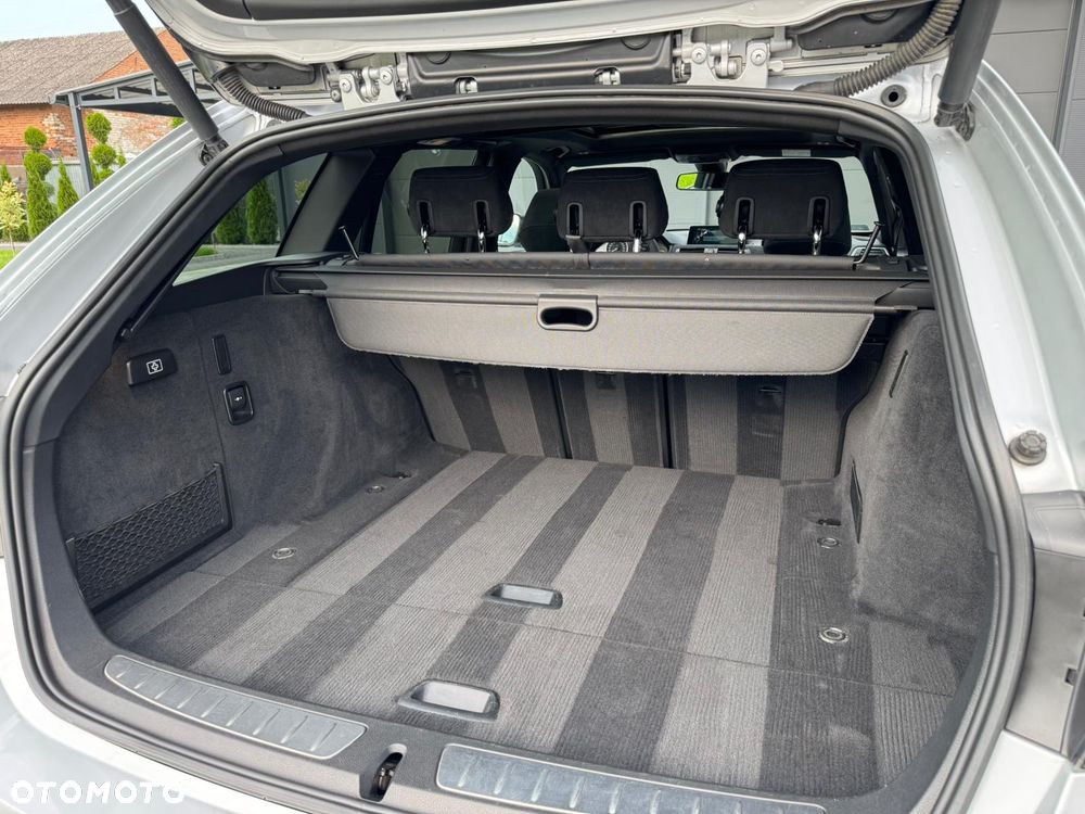 BMW Seria 3 335d xDrive M Sport Shadow sport - 13