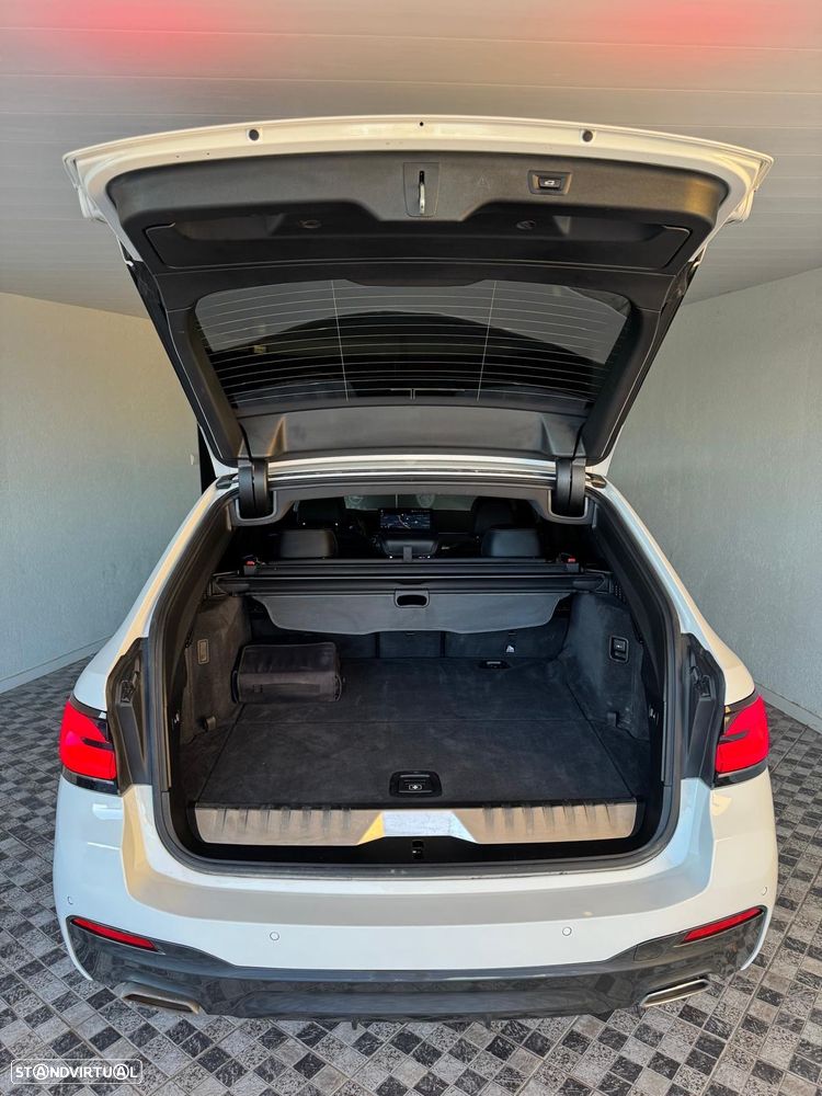 BMW 530 e Pack Desportivo M - 21