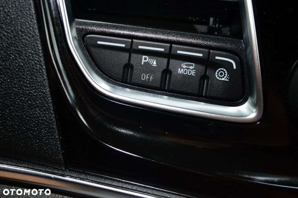 Ford Tourneo Custom 320 L1H1 VA Autm Titanium X - 31