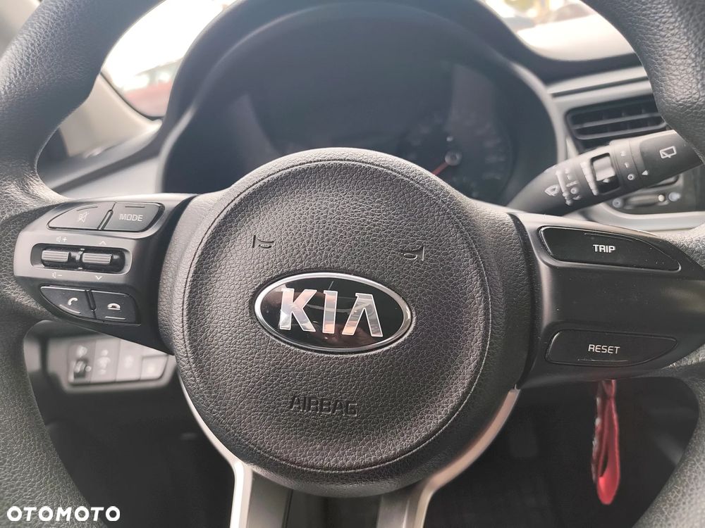 Kia Rio 1.2 M - 13