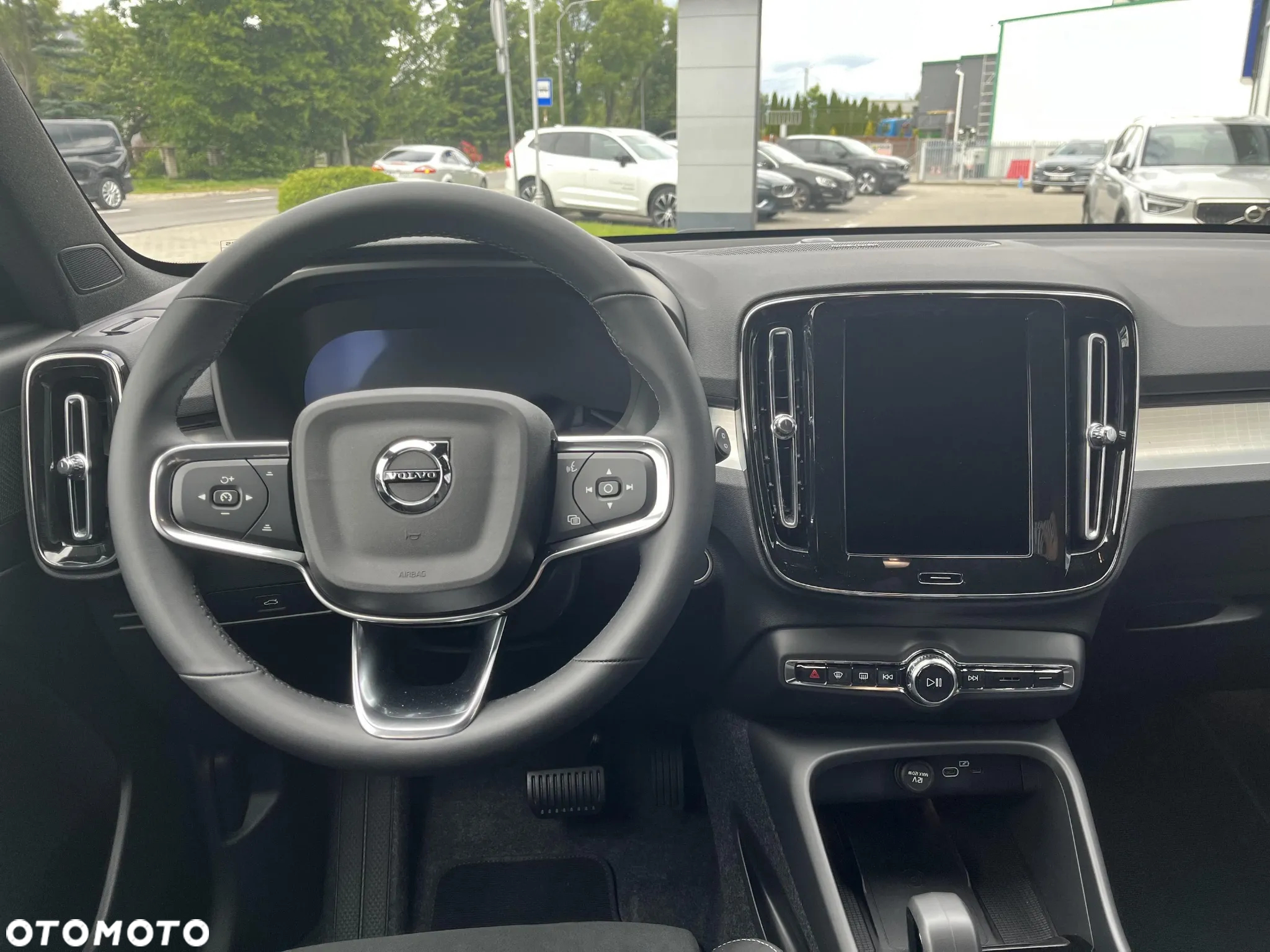 Volvo XC 40 B3 Plus Dark - 10