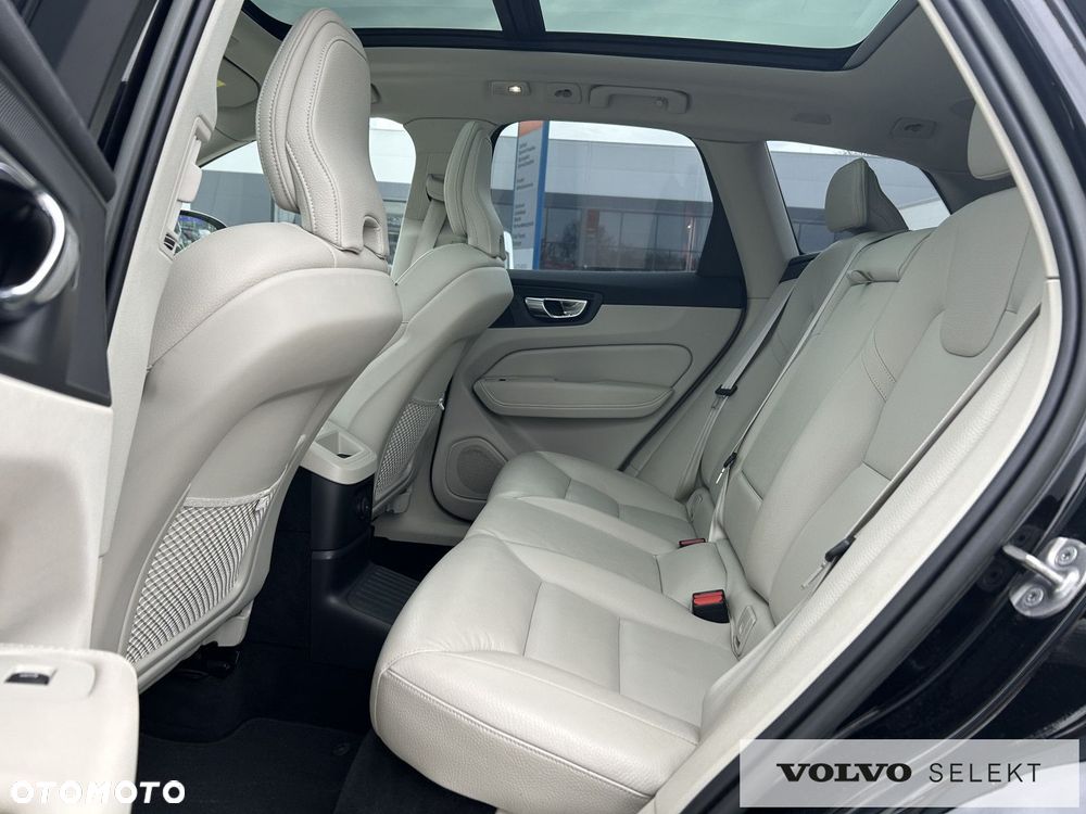 Volvo XC 60 - 30