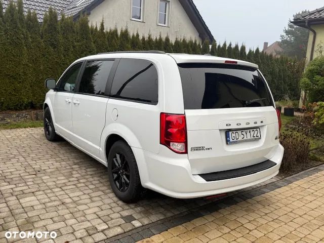 Dodge Grand Caravan 3.6 R/T - 7