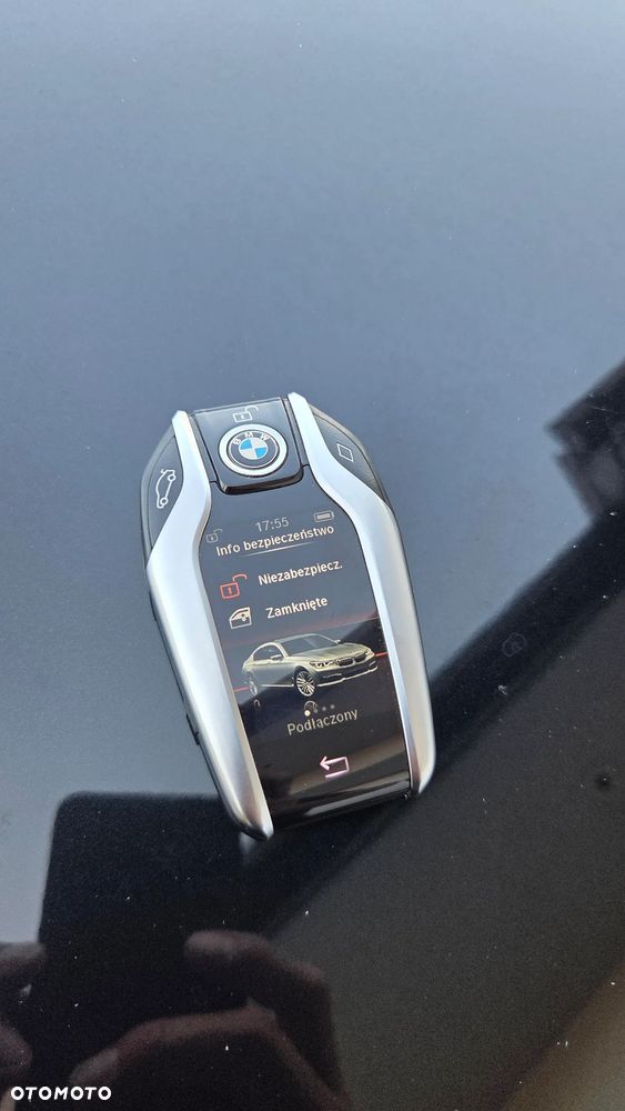 BMW Seria 7 730d xDrive - 28