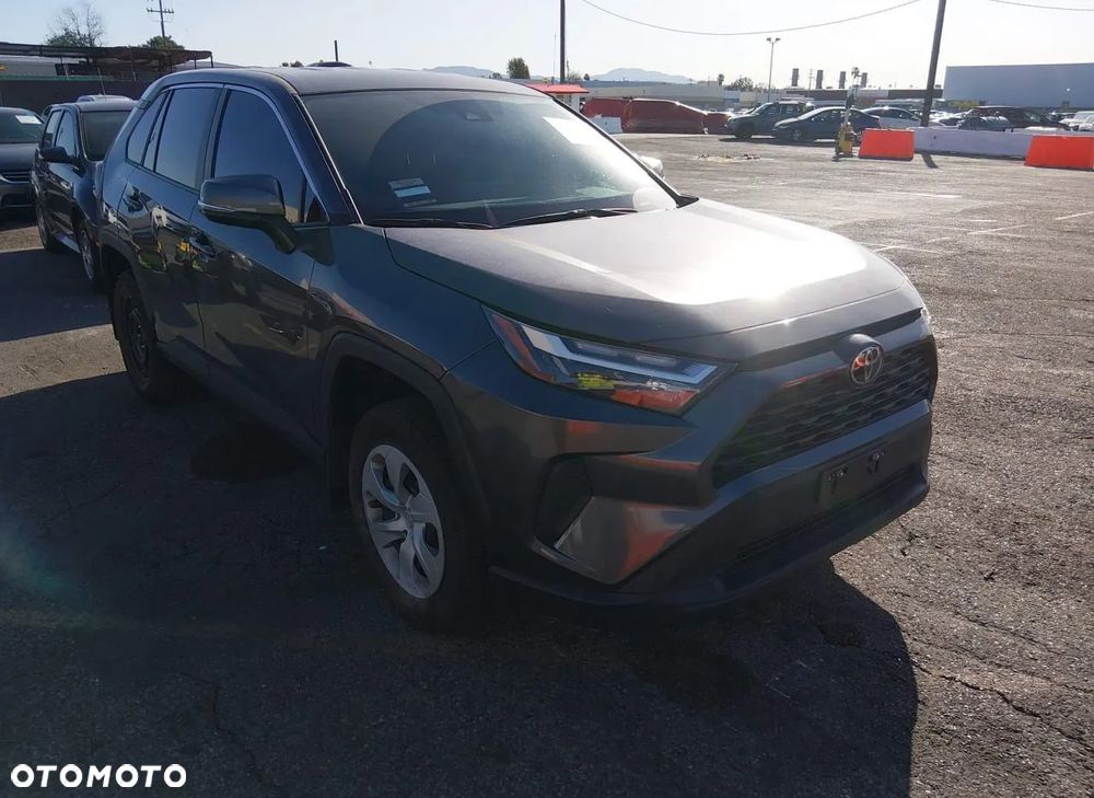 Toyota RAV4 - 3