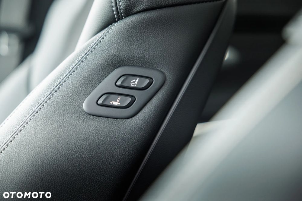 Genesis GV70 2.2 AWD AT8 Luxury Line - 32