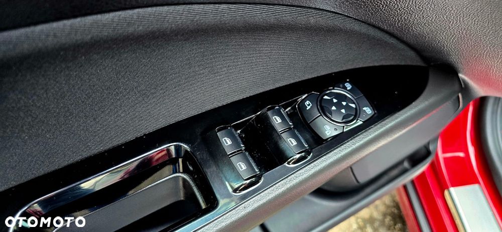 Ford Mondeo - 23