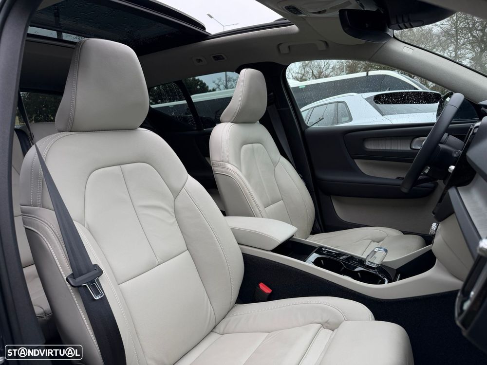 Volvo XC 40 1.5 T5 PHEV Inscription - 24