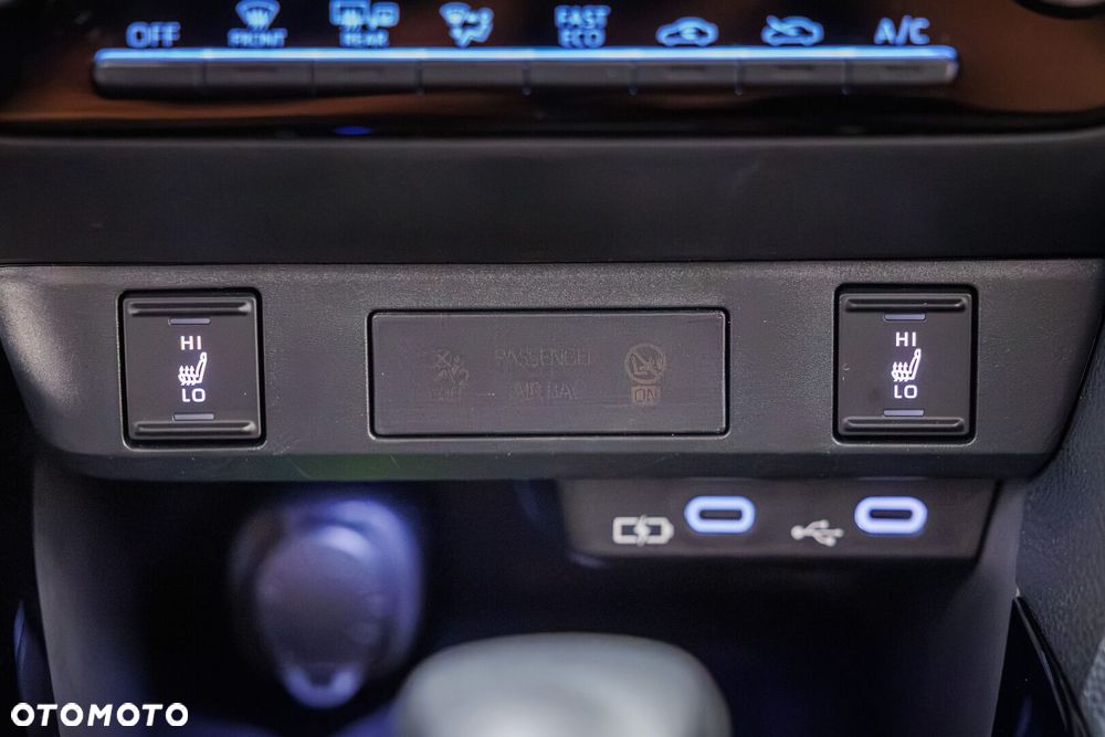 Toyota Yaris Hybrid 1.5 Style - 30