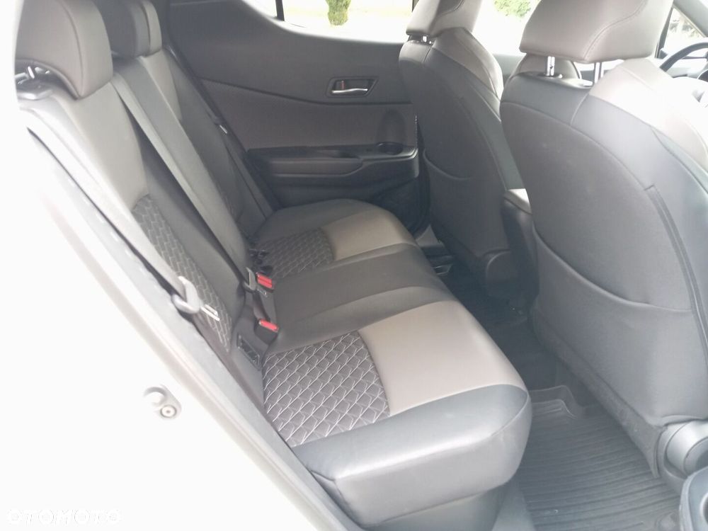 Toyota C-HR 2.0 Hybrid Executive - 10