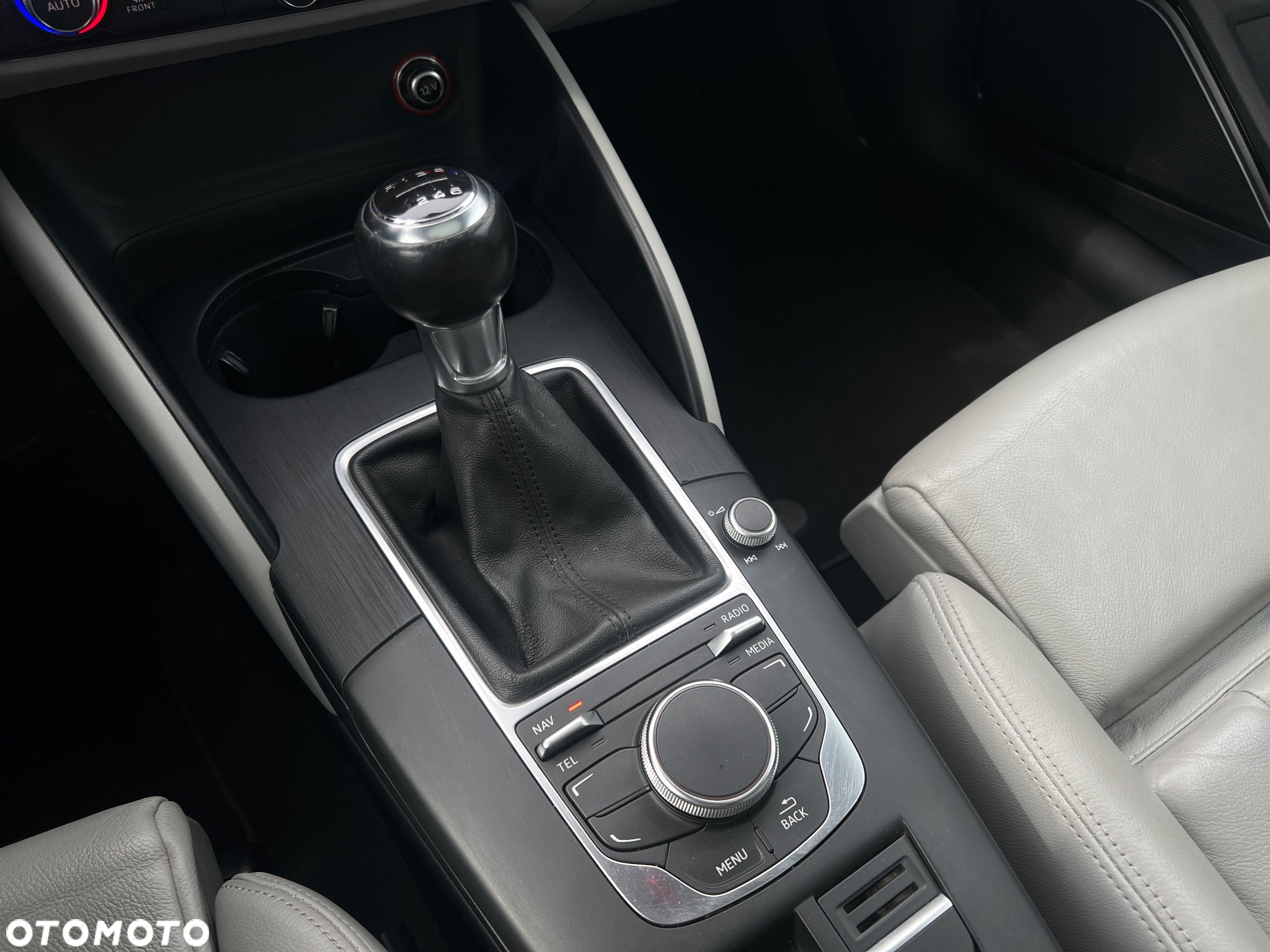 Audi A3 1.4 TFSI CoD Ambiente - 28