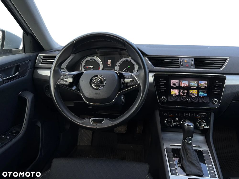 Skoda Superb 2.0 TDI SCR Ambition DSG - 11