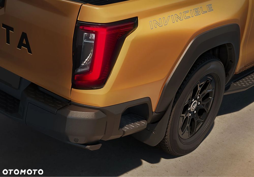 Toyota Hilux 2.8 D-4D mHEV Double Cab Invincible 4x4 - 3