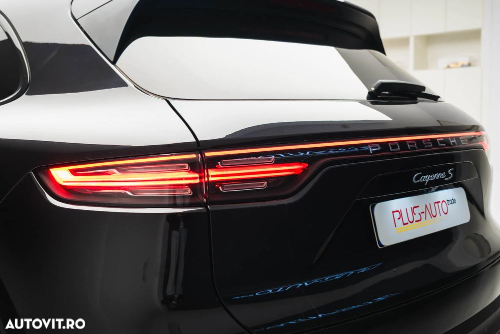 Porsche Cayenne S Tiptronic S - 12