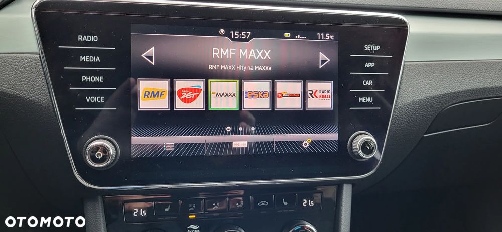 Skoda Superb 2.0 TDI Ambition DSG - 32