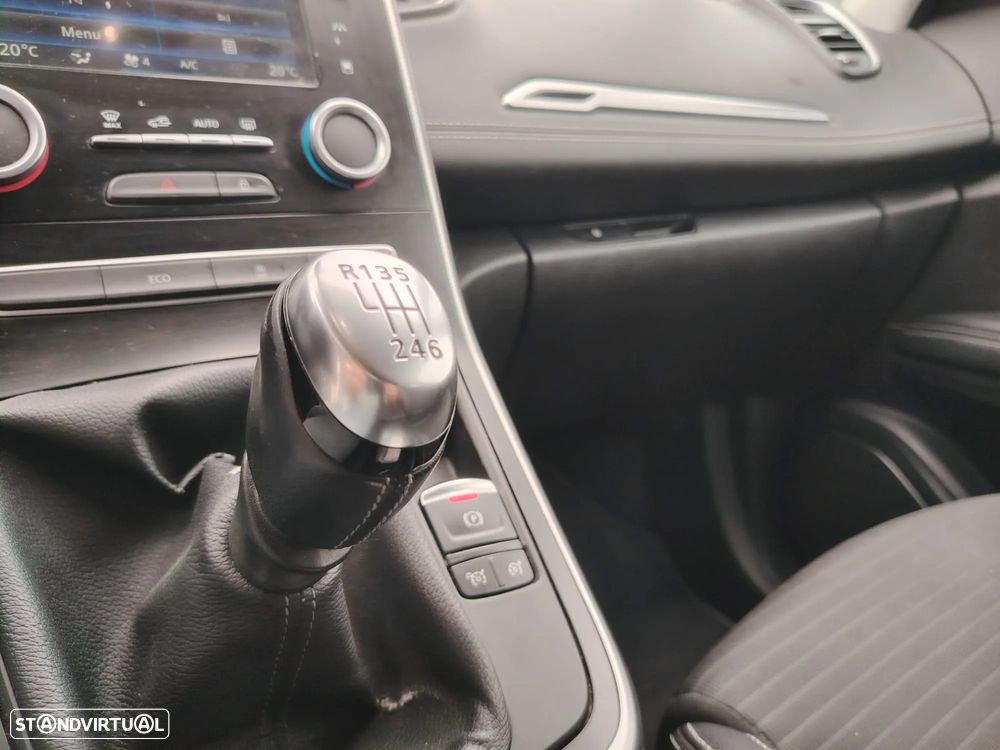 Renault Grand Scénic 1.6 dCi Bose Edition SS - 12