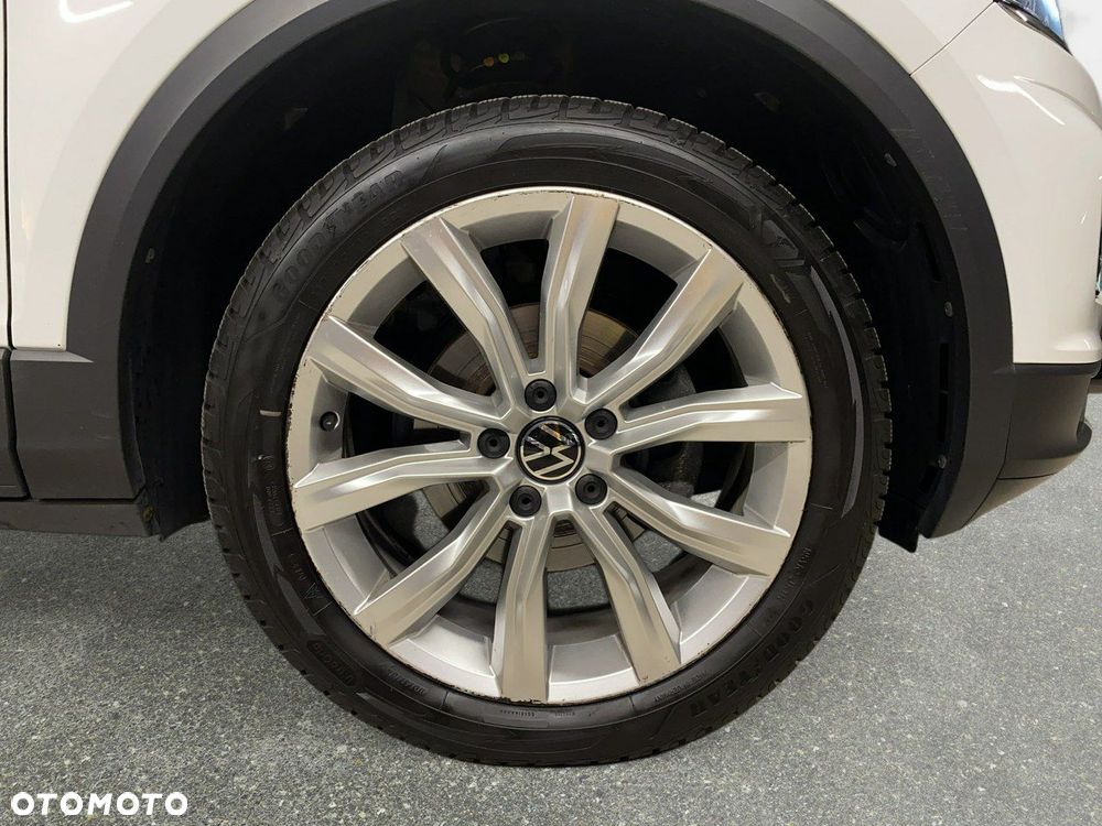 Volkswagen T-Roc - 11