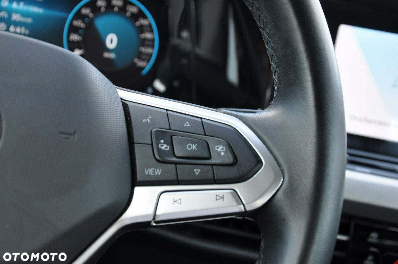 Volkswagen Golf - 21