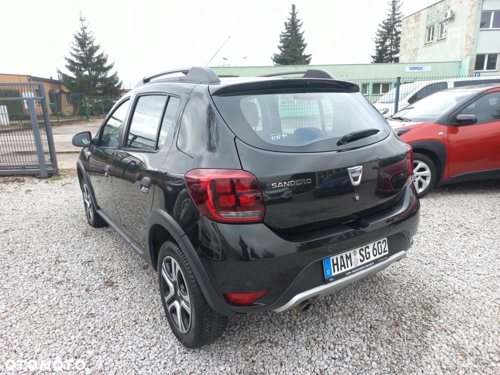 Dacia Sandero Stepway TCe 90 (S&S) Celebration - 16
