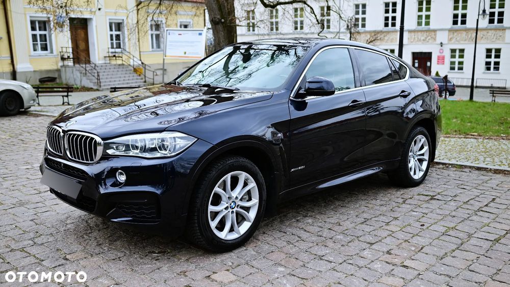 BMW X6 xDrive50i - 13