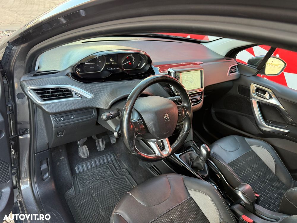 Peugeot 2008 PureTech 110 Stop&Start Style - 11