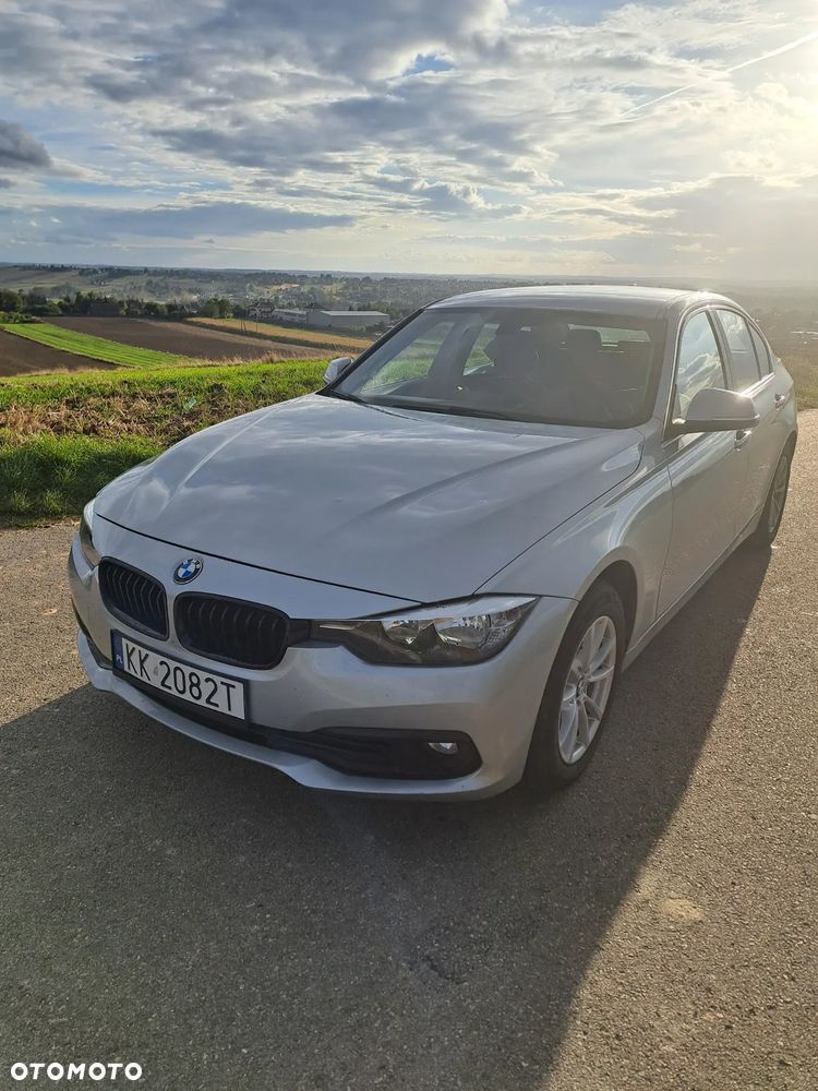 BMW Seria 3 318d - 3
