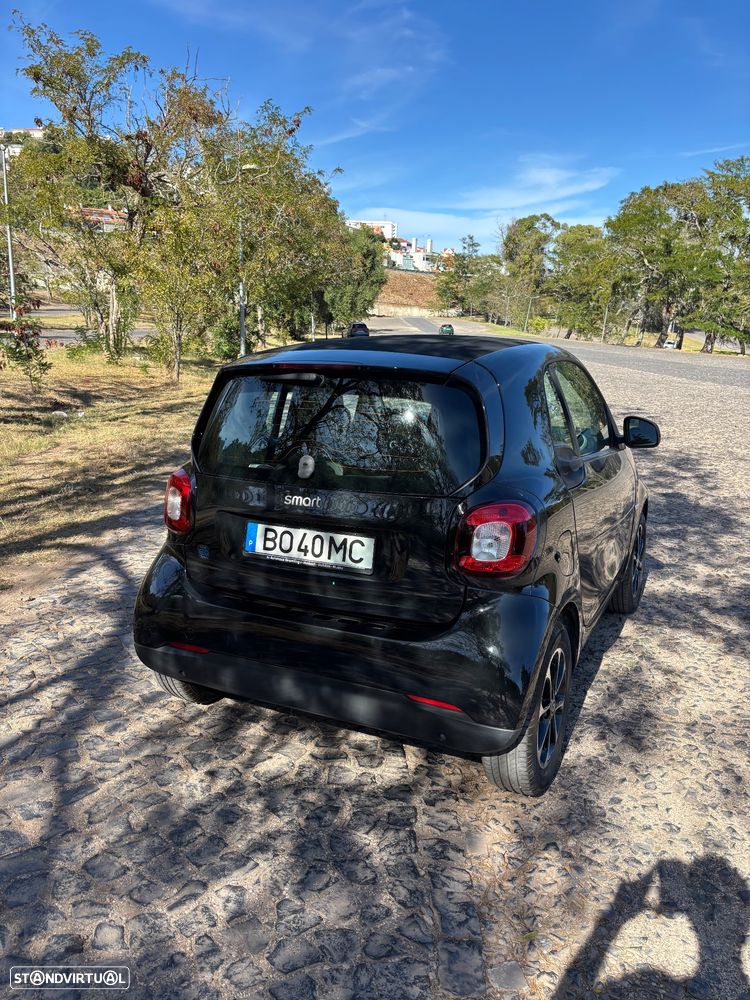 Smart Fortwo Coupé 2021 photo 4