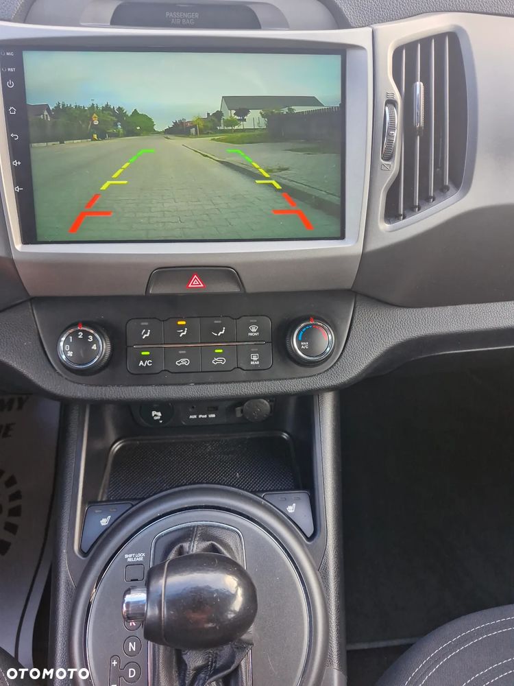 Kia Sportage 2.0 CVVT 2WD Automatik Vision - 38