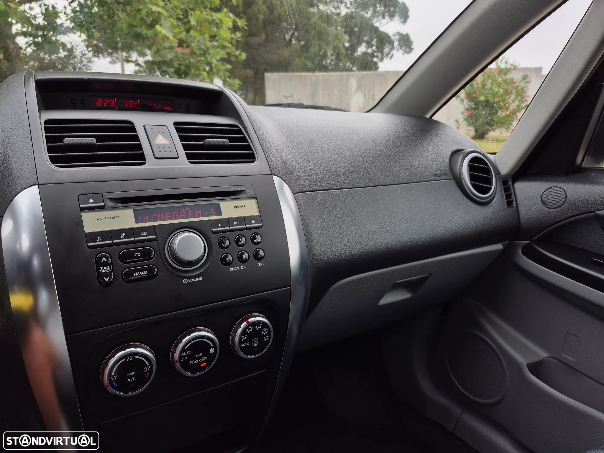 Suzuki SX4 1.5 GLX Outdoor Line - 15