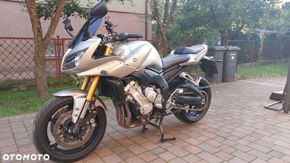 Yamaha FZ - 12