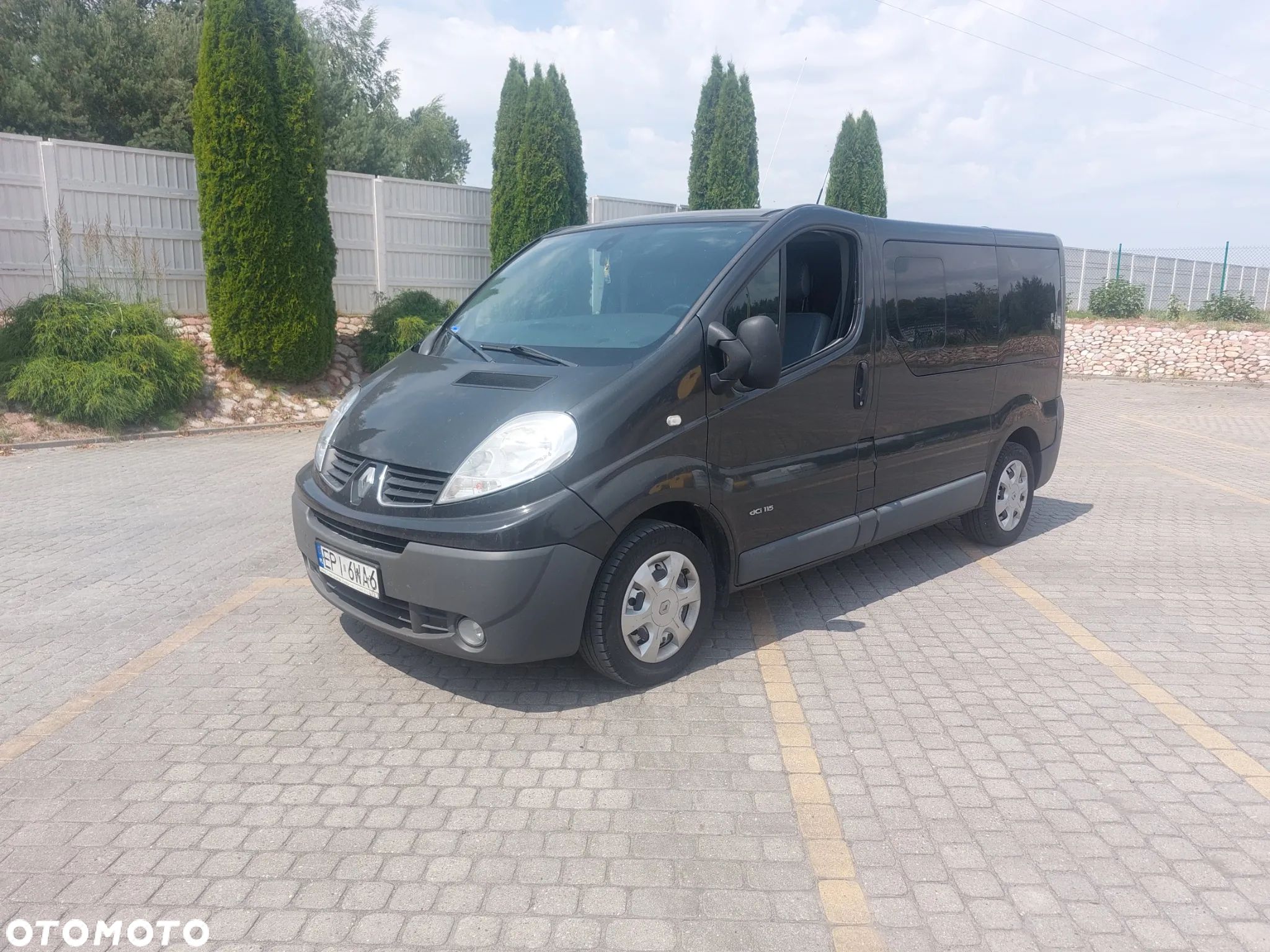 Renault Trafic - 1