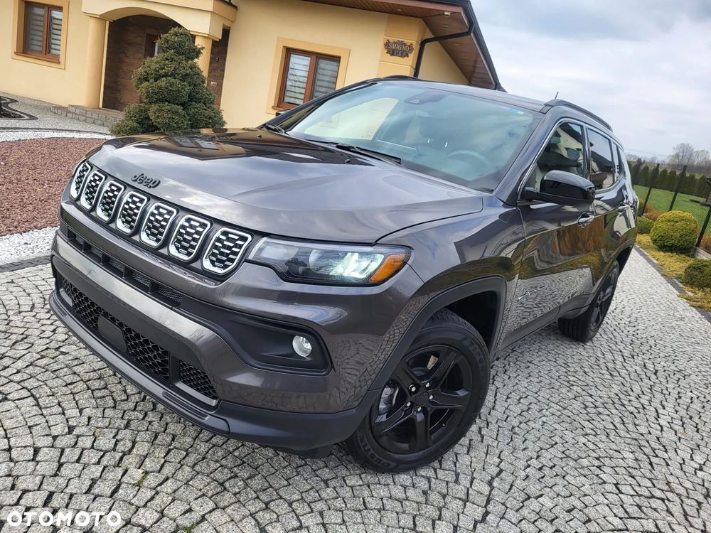 Jeep Compass - 1