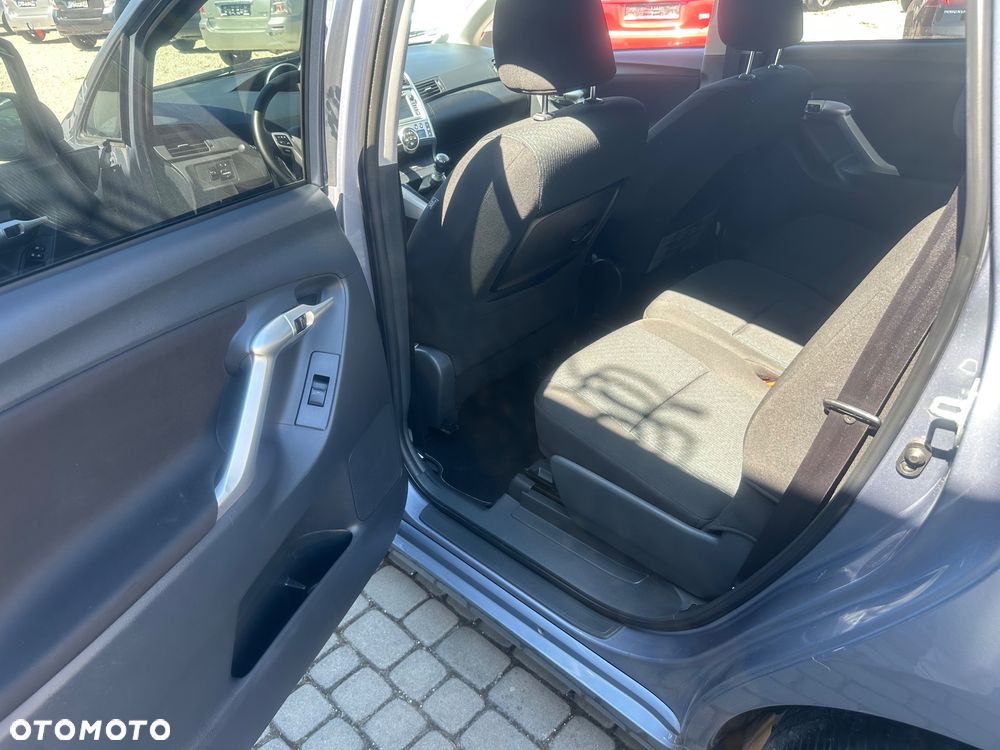 Toyota Verso 1.8 Life - 21