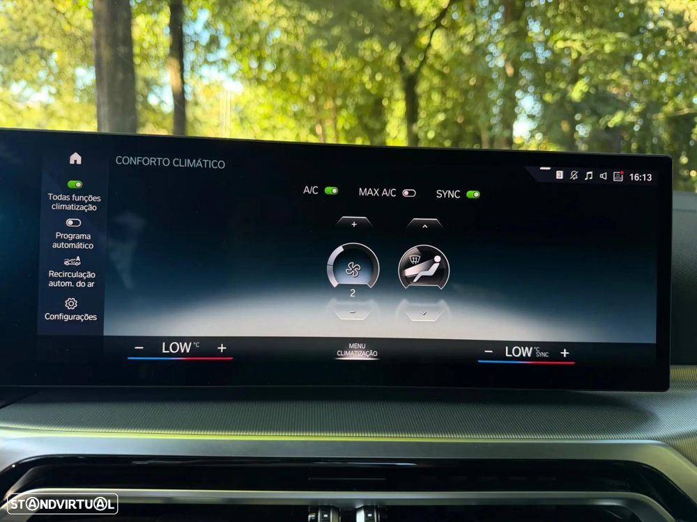 BMW i4 eDrive40 Desportiva M - 31