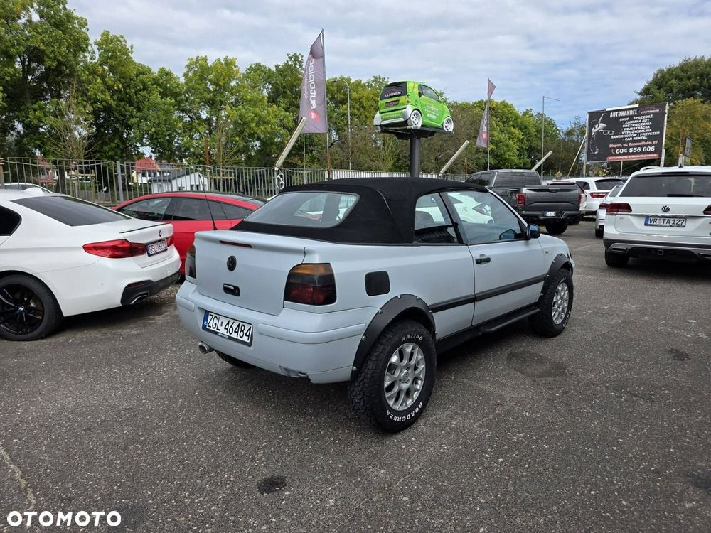 Volkswagen Golf Cabrio 2.0 - 7