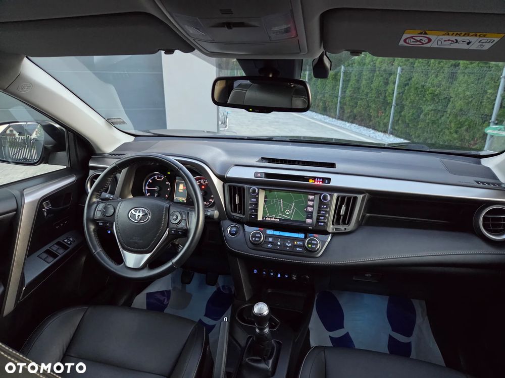 Toyota RAV4 2.0 D-4D Premium 4x2 - 29