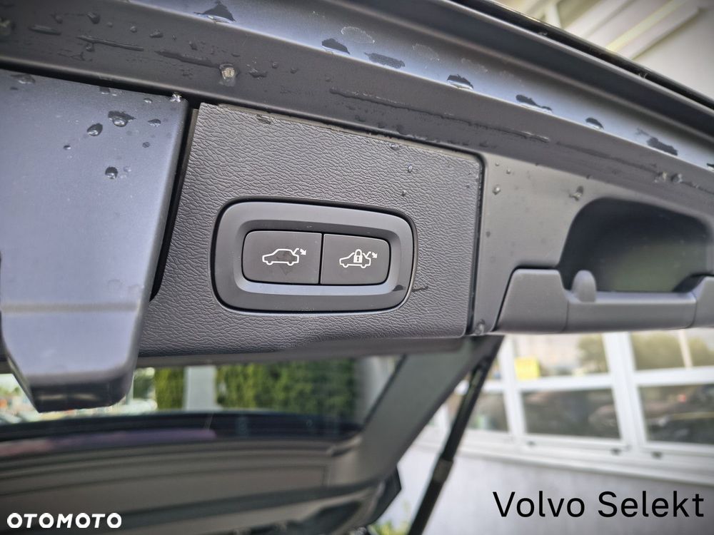Volvo XC 60 - 30