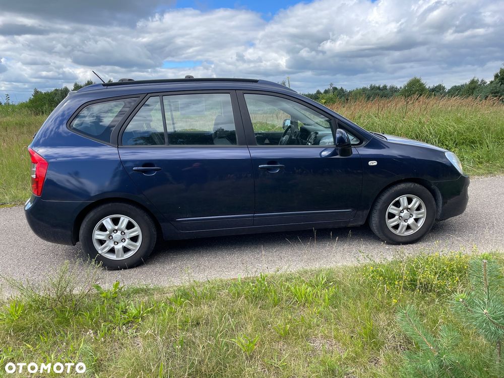 Kia Carens 2.0 CVVT EX - 1