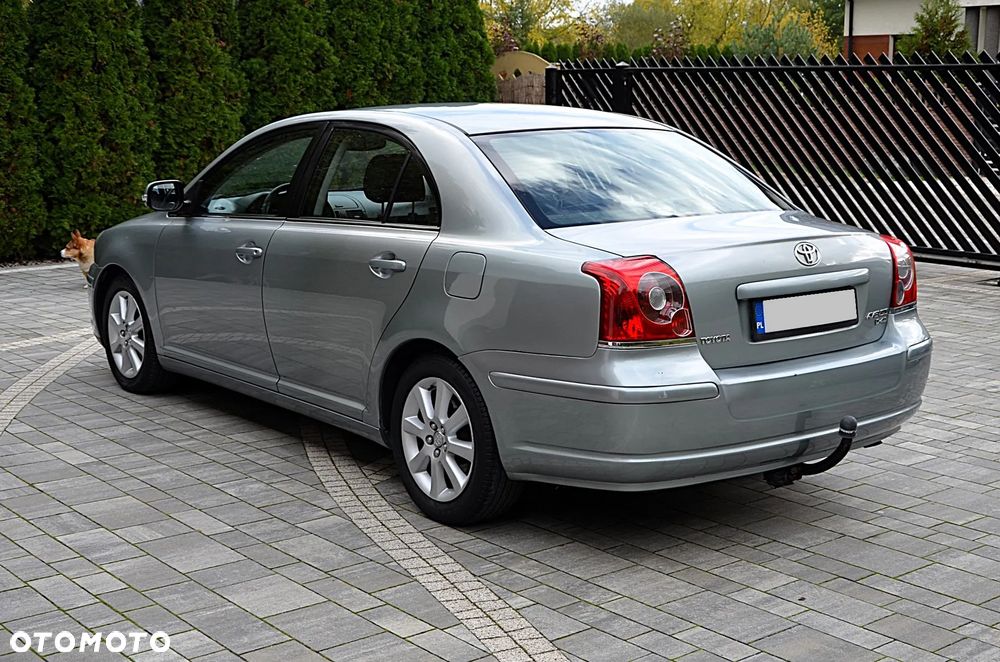 Toyota Avensis 2.0 D-4D Team - 3