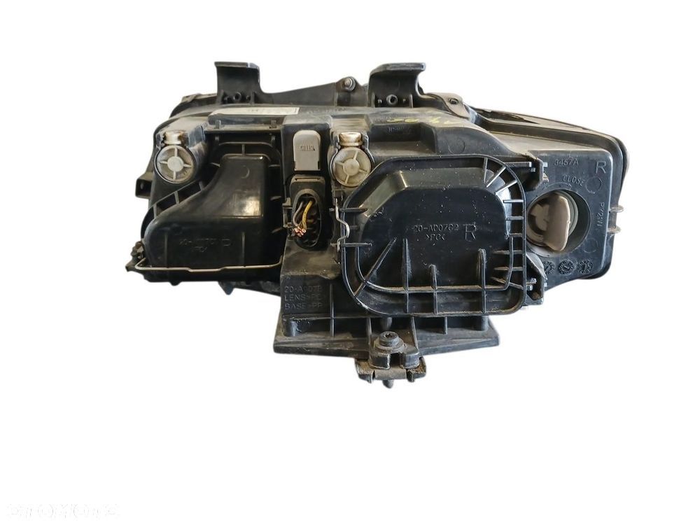 LAMPA PRAWA PRZEDNIA PRZÓD AUDI A4 B6 LAMPA PRAWA PRZEDNIA PRZÓD A4 B6 - 3