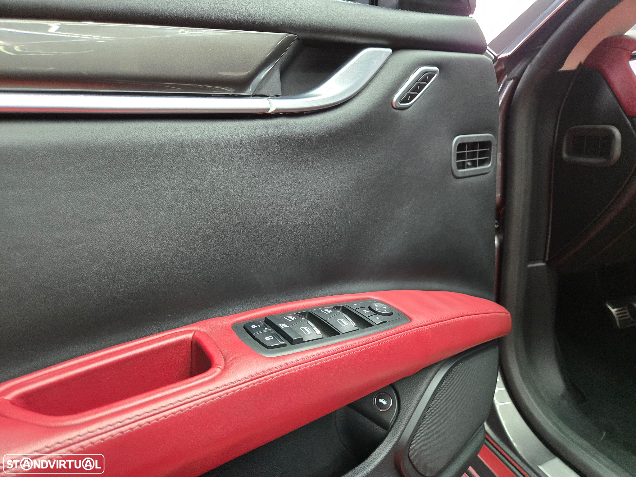 Maserati Ghibli 3.0 V6 - 25
