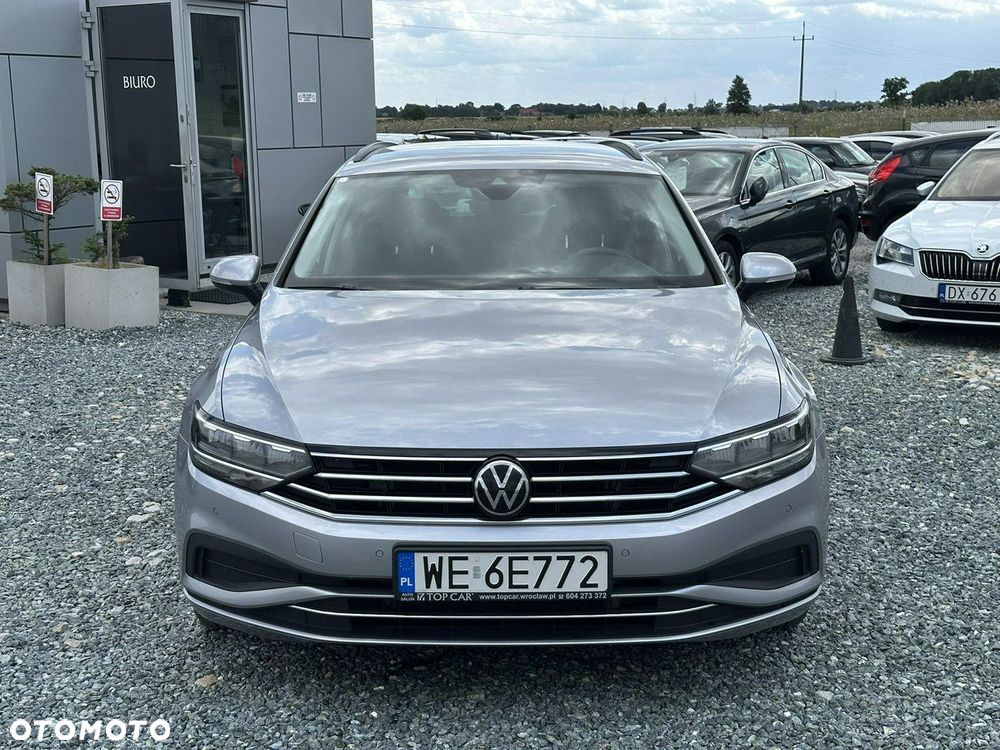 Volkswagen Passat - 2