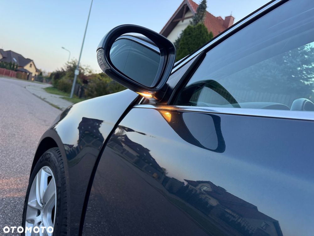 Volkswagen Golf - 23