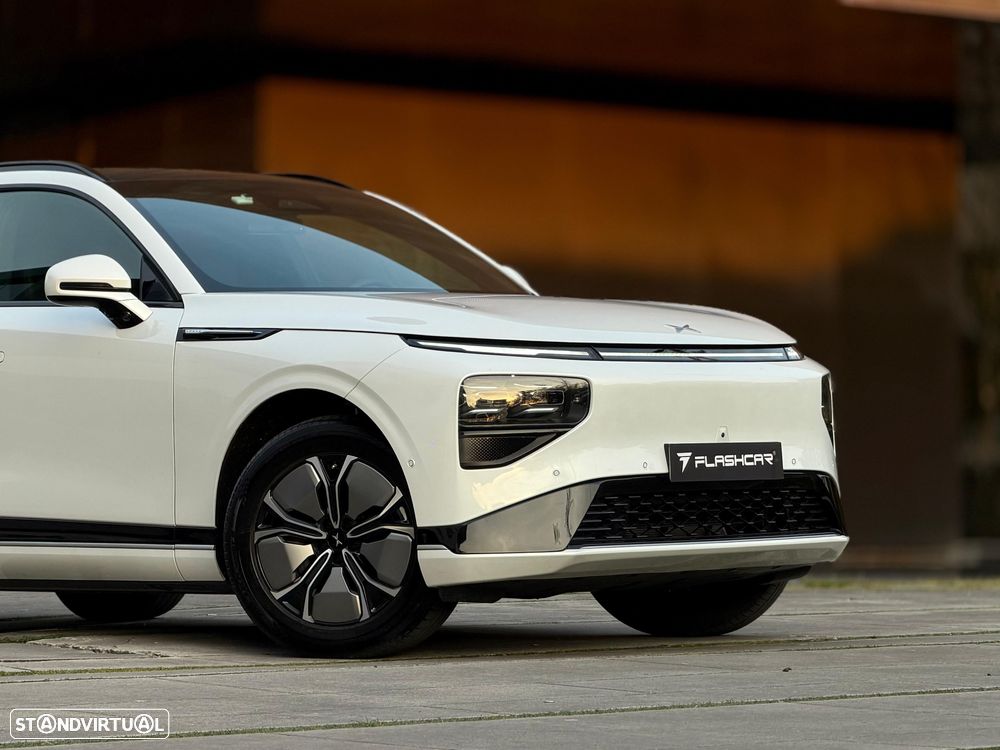 Xpeng G9 98 kWh Long Range - 38