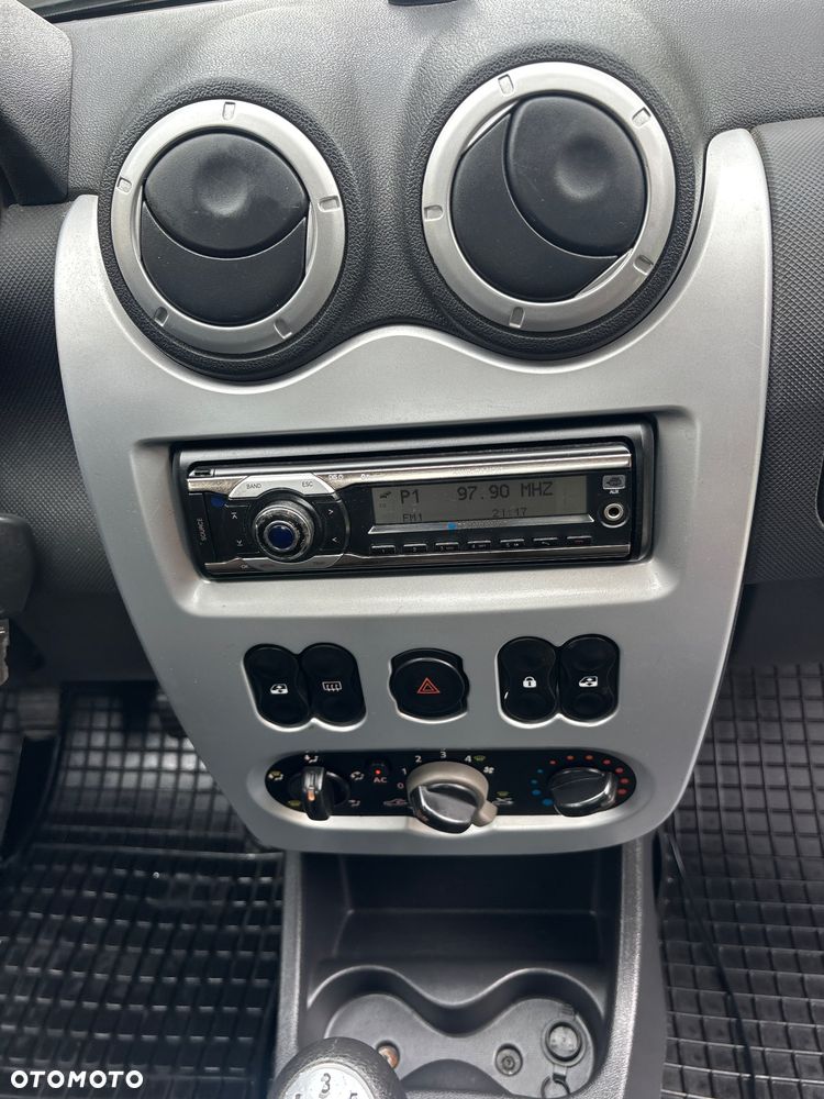 Dacia Sandero 1.6 MPI Laureate - 34