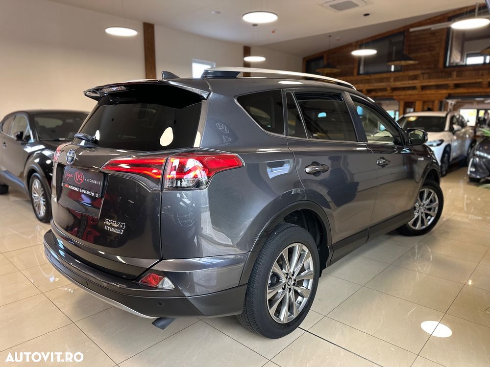 Toyota RAV4 - 5