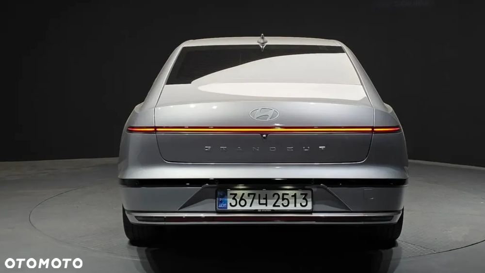Hyundai Grandeur - 5